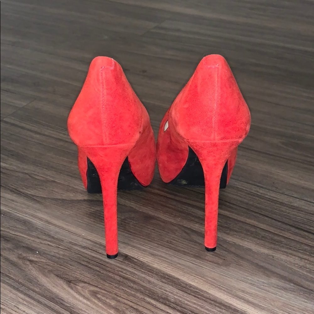 Red Pumps - Picture 2 of 3